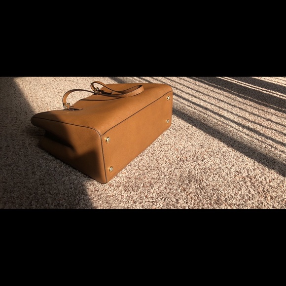 MK purse mint condition - Picture 3 of 4